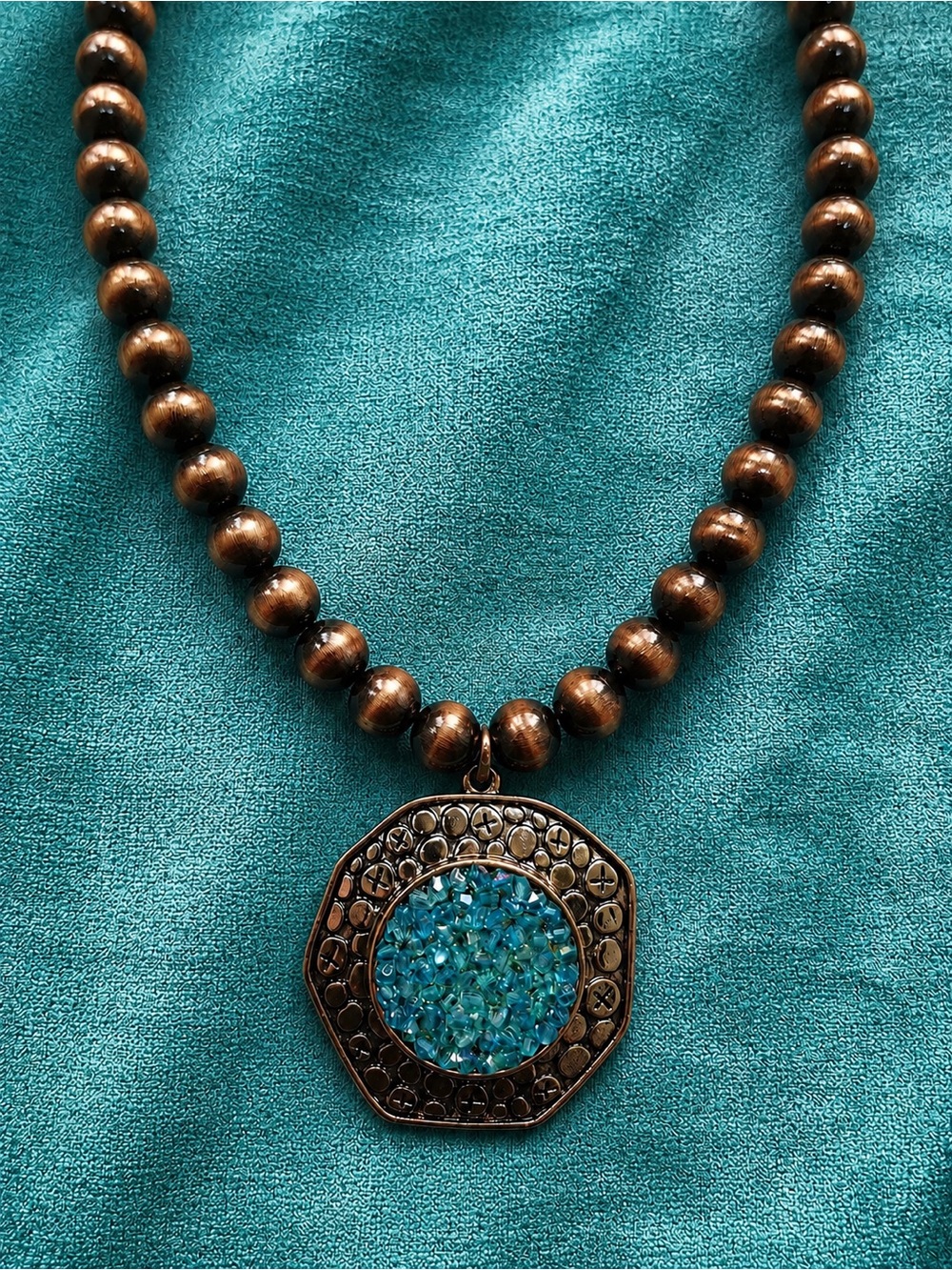 🆕🍁Turquoise Crystal Center Bronze Bead Pendant Necklace